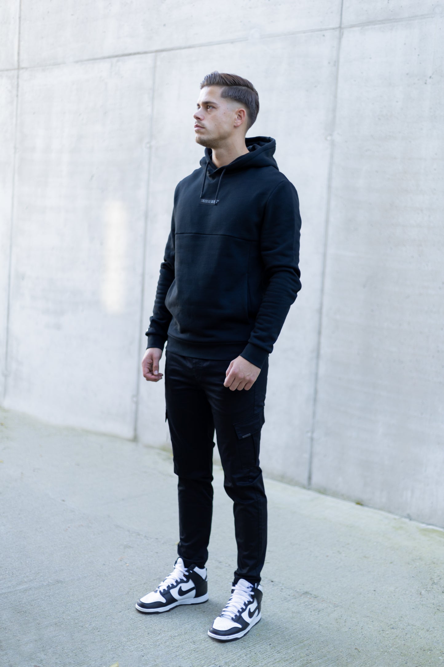 Jesko Cargo - Black